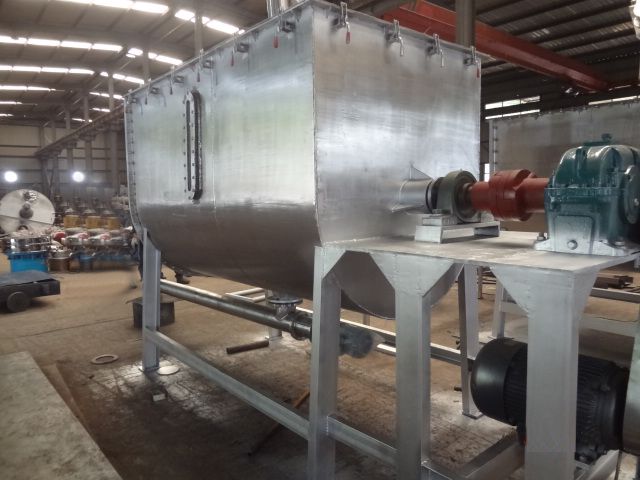 臥式雙螺條混合機(jī)