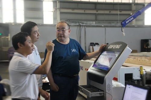 迪峰智能機(jī)器人噴涂 引領(lǐng)木器涂裝產(chǎn)業(yè)智能化升級的新引擎